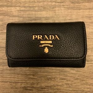 Prada 6 key holder